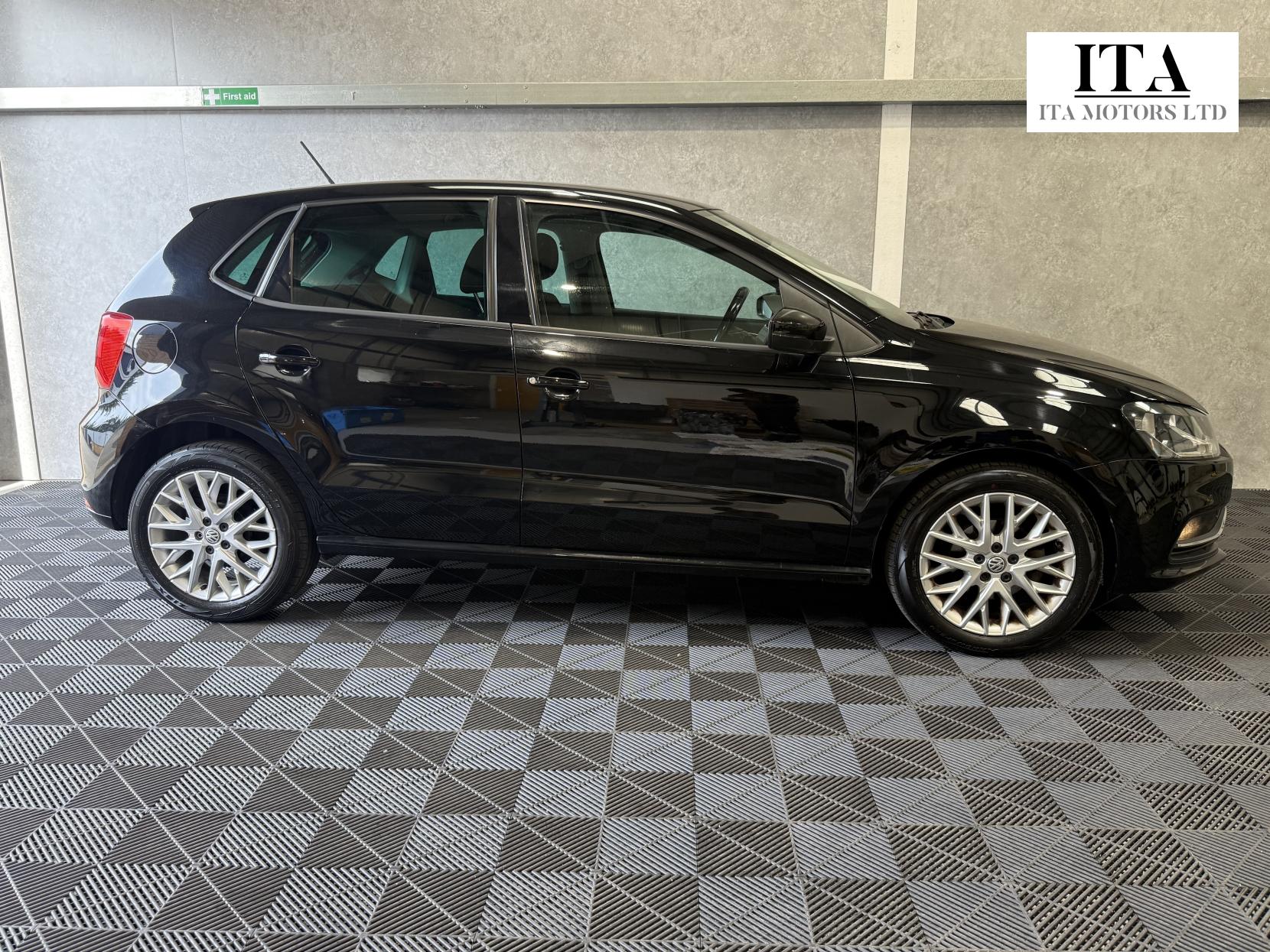 Volkswagen Polo 1.0 BlueMotion Tech Match Edition Hatchback 5dr Petrol Manual Euro 6 (s/s) (60 ps)