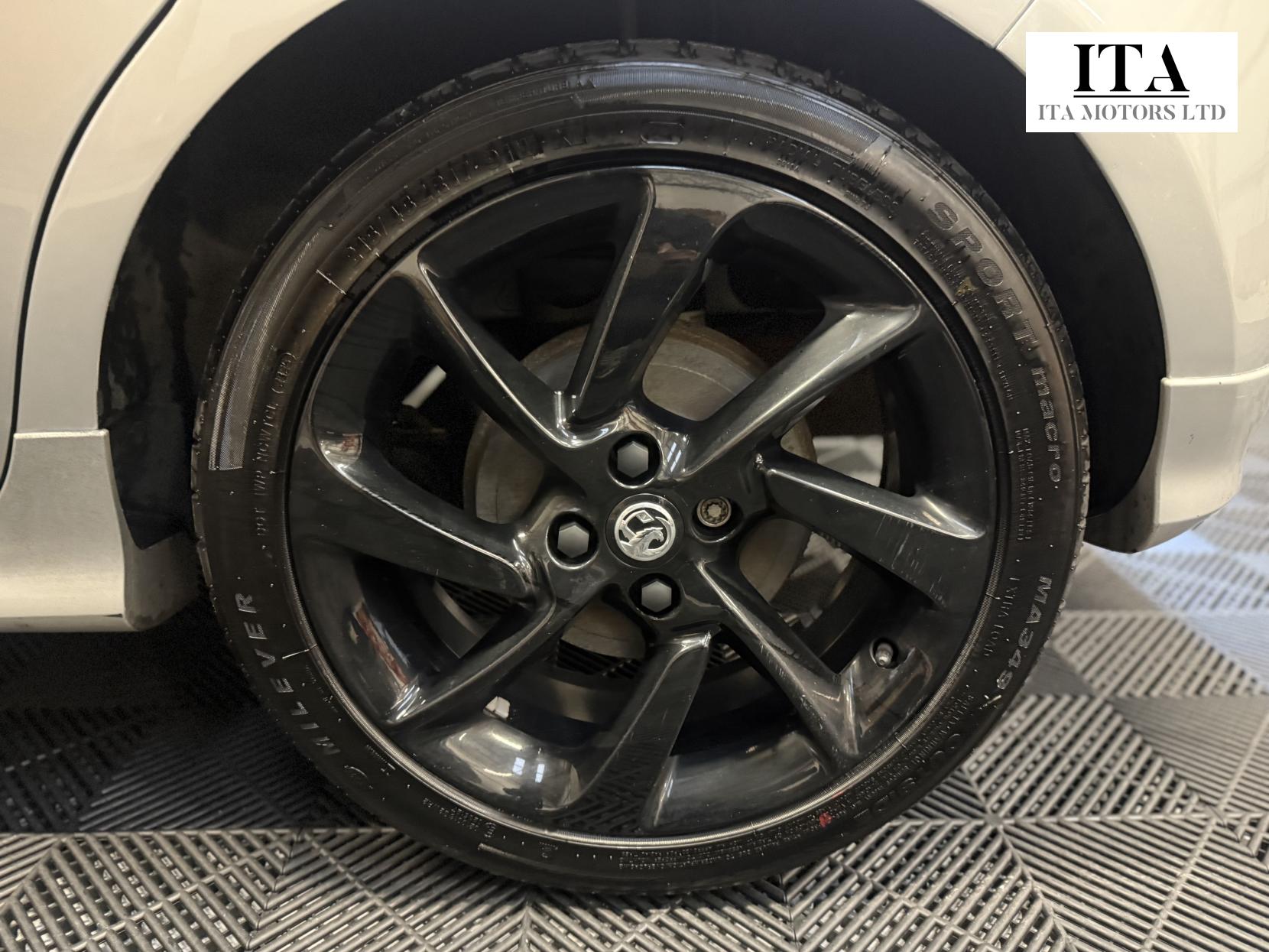 Vauxhall Corsa 1.4i ecoTEC SRi VX Line Nav Black Hatchback 5dr Petrol Manual Euro 6 (90 ps)