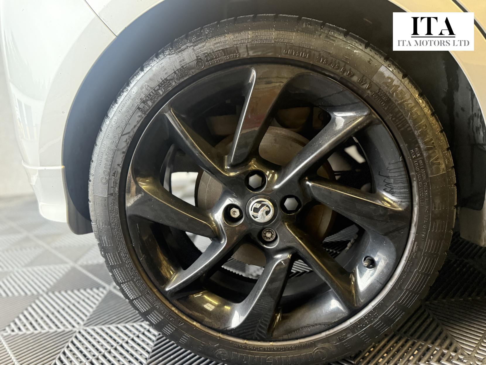 Vauxhall Corsa 1.4i ecoTEC SRi VX Line Nav Black Hatchback 5dr Petrol Manual Euro 6 (90 ps)