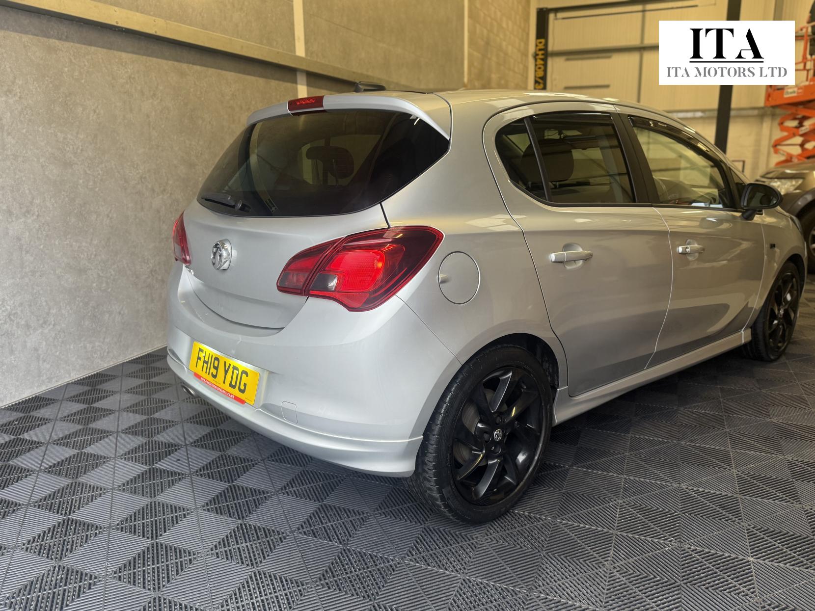 Vauxhall Corsa 1.4i ecoTEC SRi VX Line Nav Black Hatchback 5dr Petrol Manual Euro 6 (90 ps)