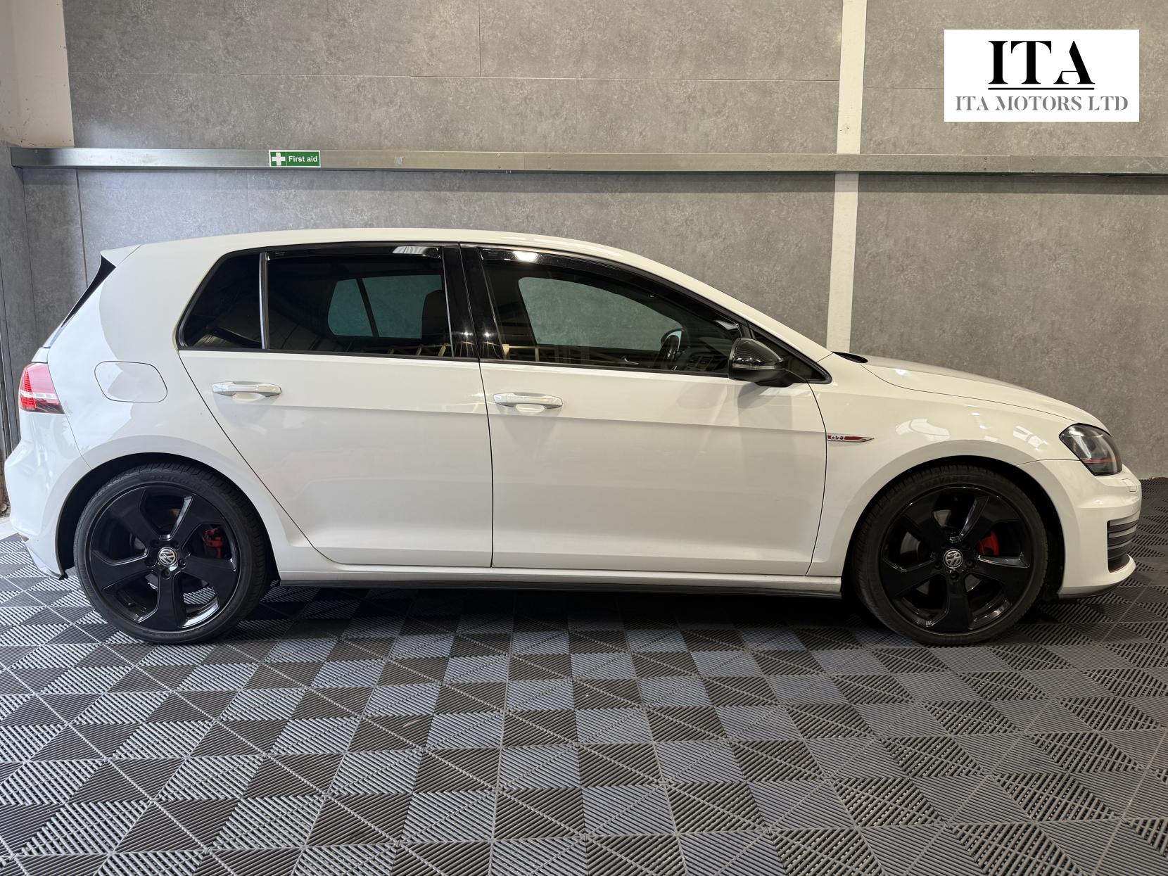 Volkswagen Golf 2.0 TSI BlueMotion Tech GTI Hatchback 5dr Petrol DSG Euro 6 (s/s) (220 ps)