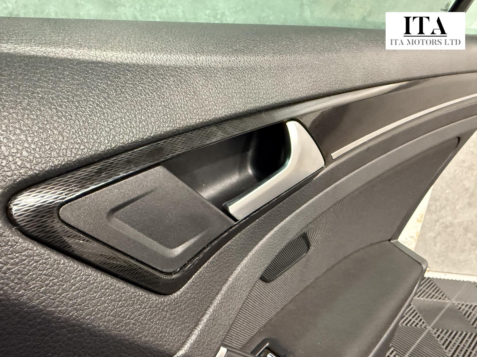 Volkswagen Golf 2.0 TSI BlueMotion Tech GTI Hatchback 5dr Petrol DSG Euro 6 (s/s) (220 ps)