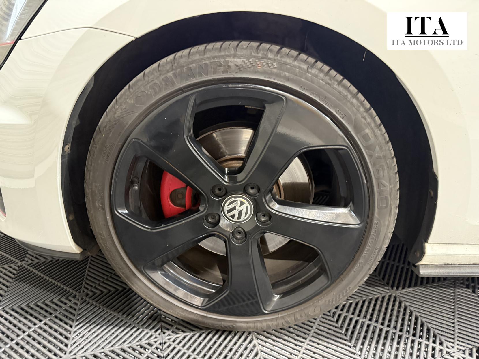 Volkswagen Golf 2.0 TSI BlueMotion Tech GTI Hatchback 5dr Petrol DSG Euro 6 (s/s) (220 ps)