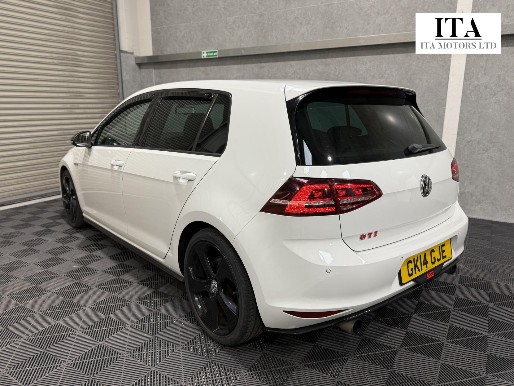 Volkswagen Golf 2.0 TSI BlueMotion Tech GTI Hatchback 5dr Petrol DSG Euro 6 (s/s) (220 ps)