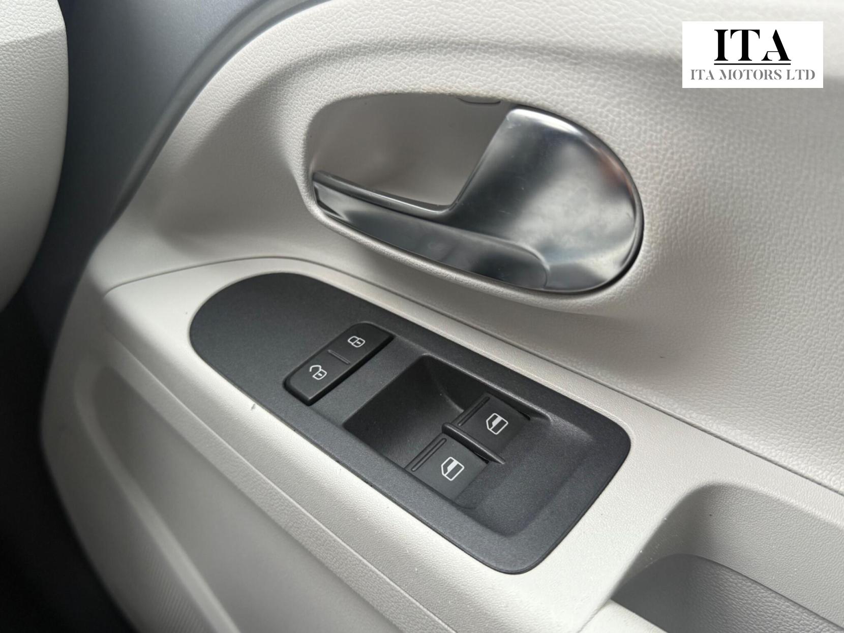 Volkswagen up! 1.0 Move up! Euro 6 5dr