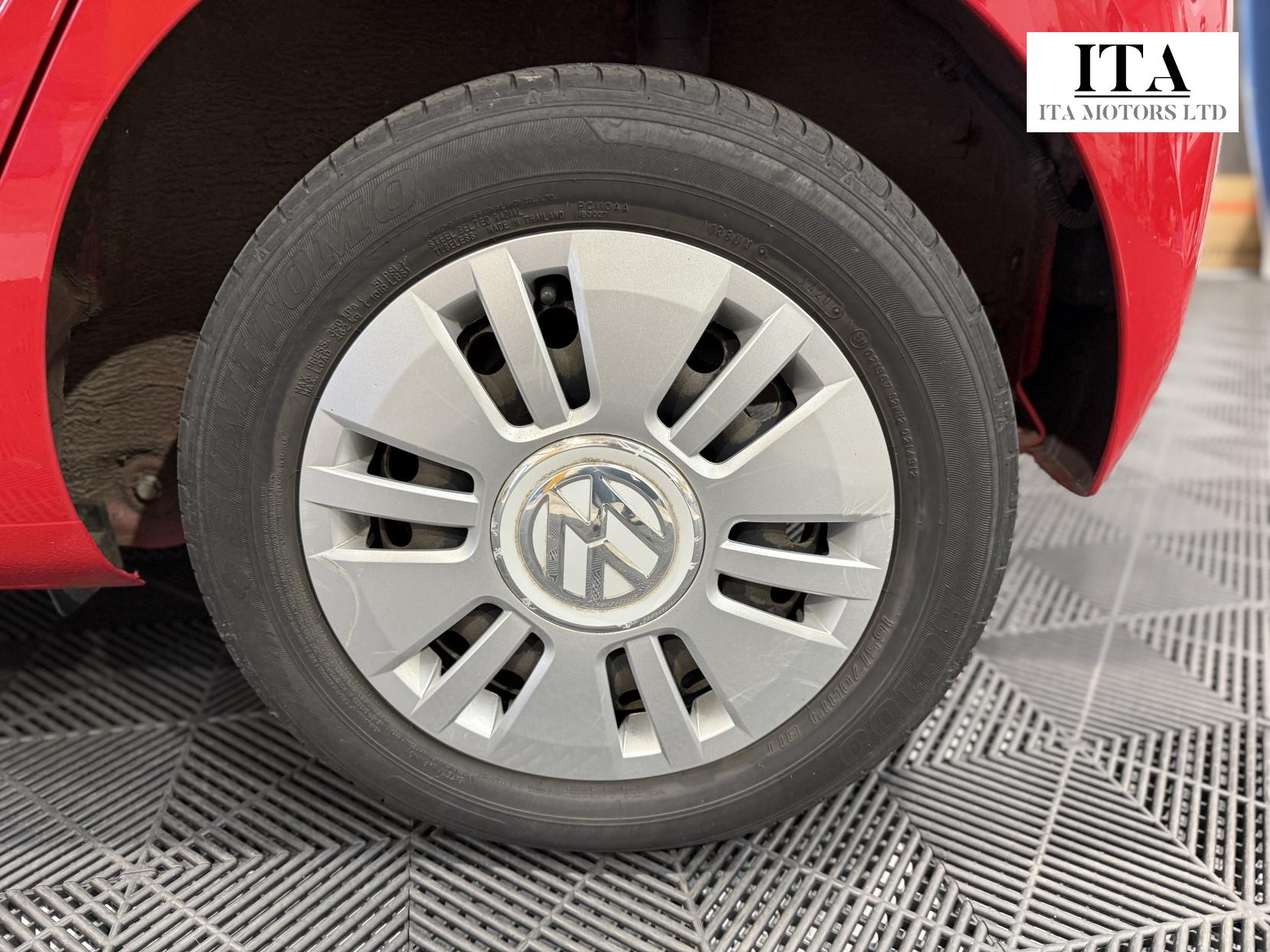 Volkswagen up! 1.0 Move up! Hatchback 5dr Petrol Manual Euro 5 (60 ps)