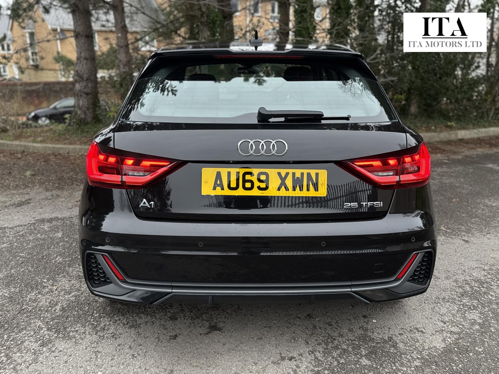 Audi A1 1.0 TFSI 25 S line Sportback 5dr Petrol Manual Euro 6 (s/s) (95 ps)