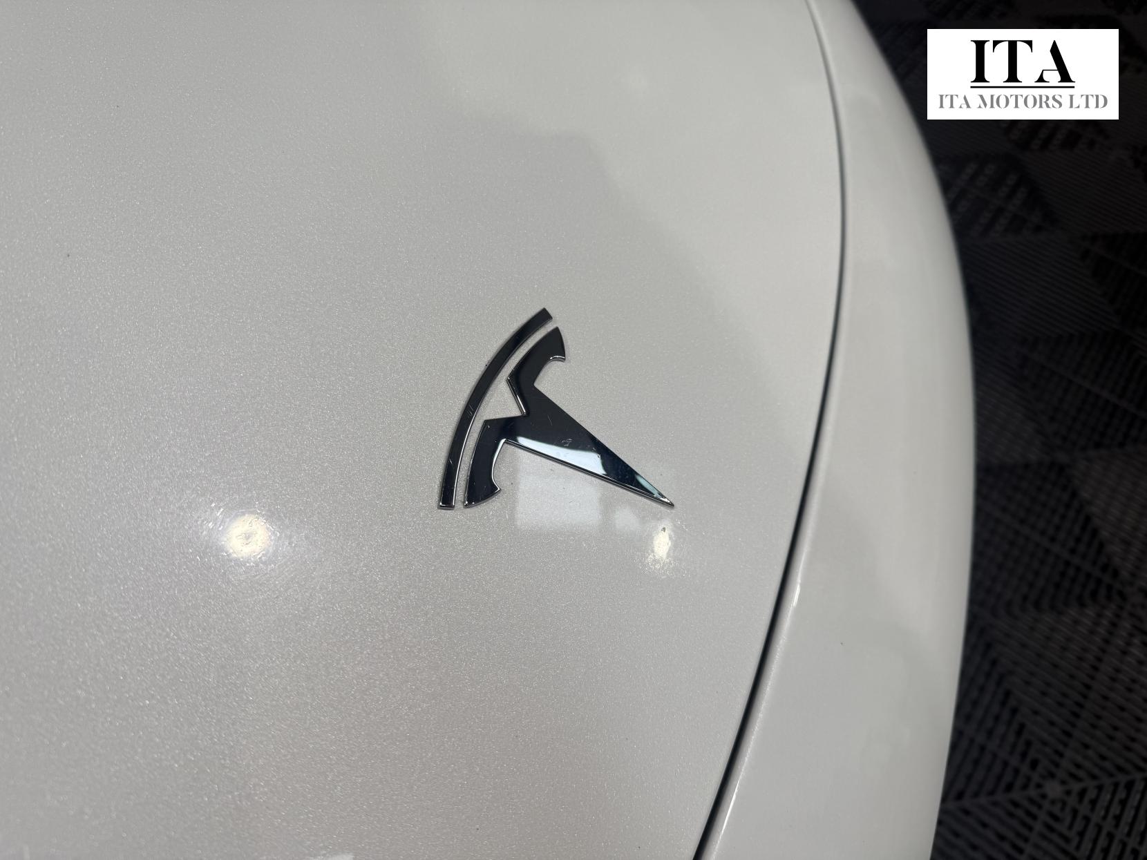 Tesla Model 3 Standard Range Plus Saloon 4dr Electric Auto RWD (241 bhp)