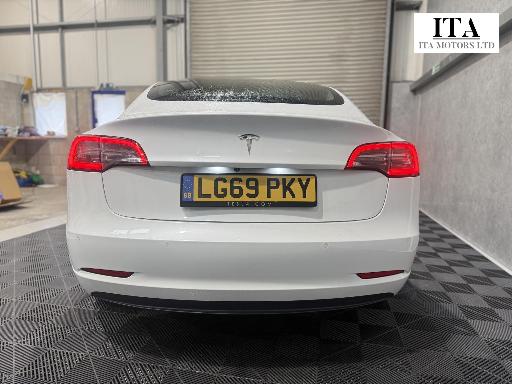 Tesla Model 3 Standard Range Plus Saloon 4dr Electric Auto RWD (241 bhp)