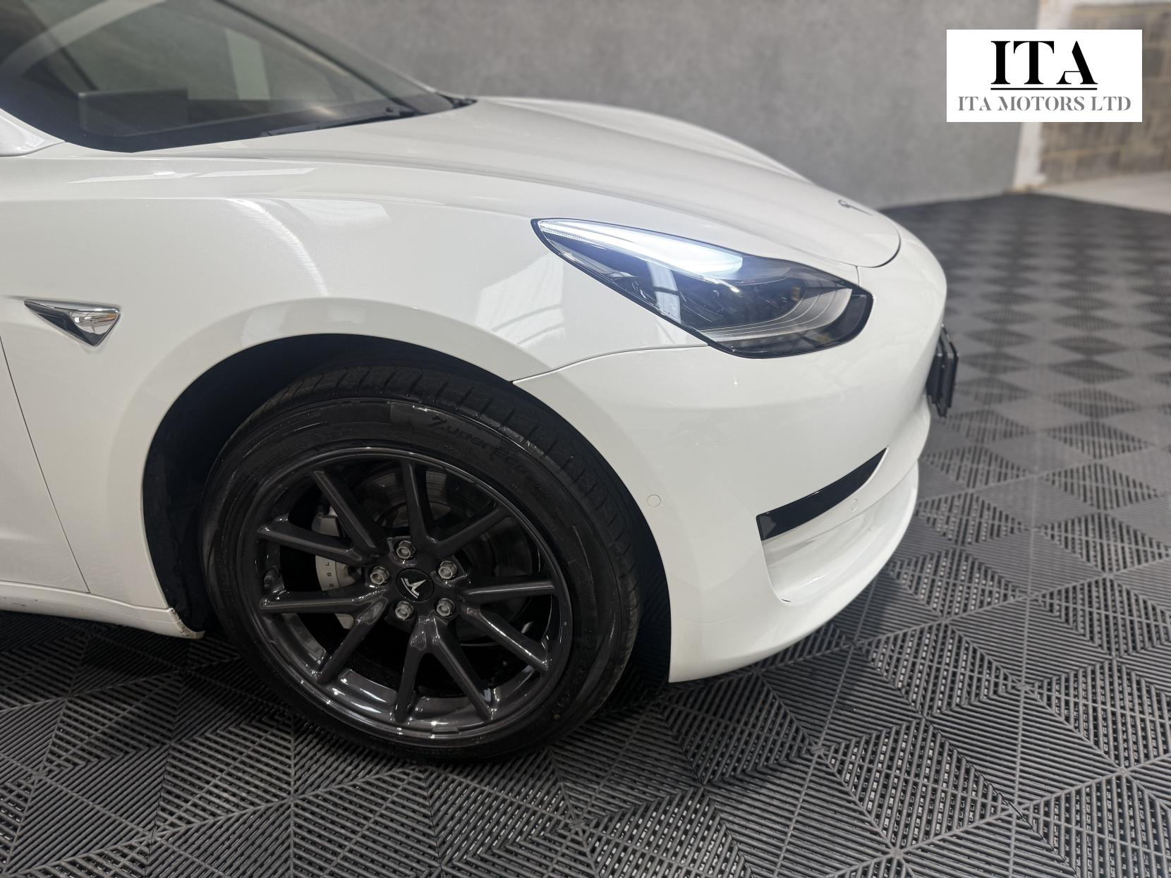 Tesla Model 3 Standard Range Plus Saloon 4dr Electric Auto RWD (241 bhp)