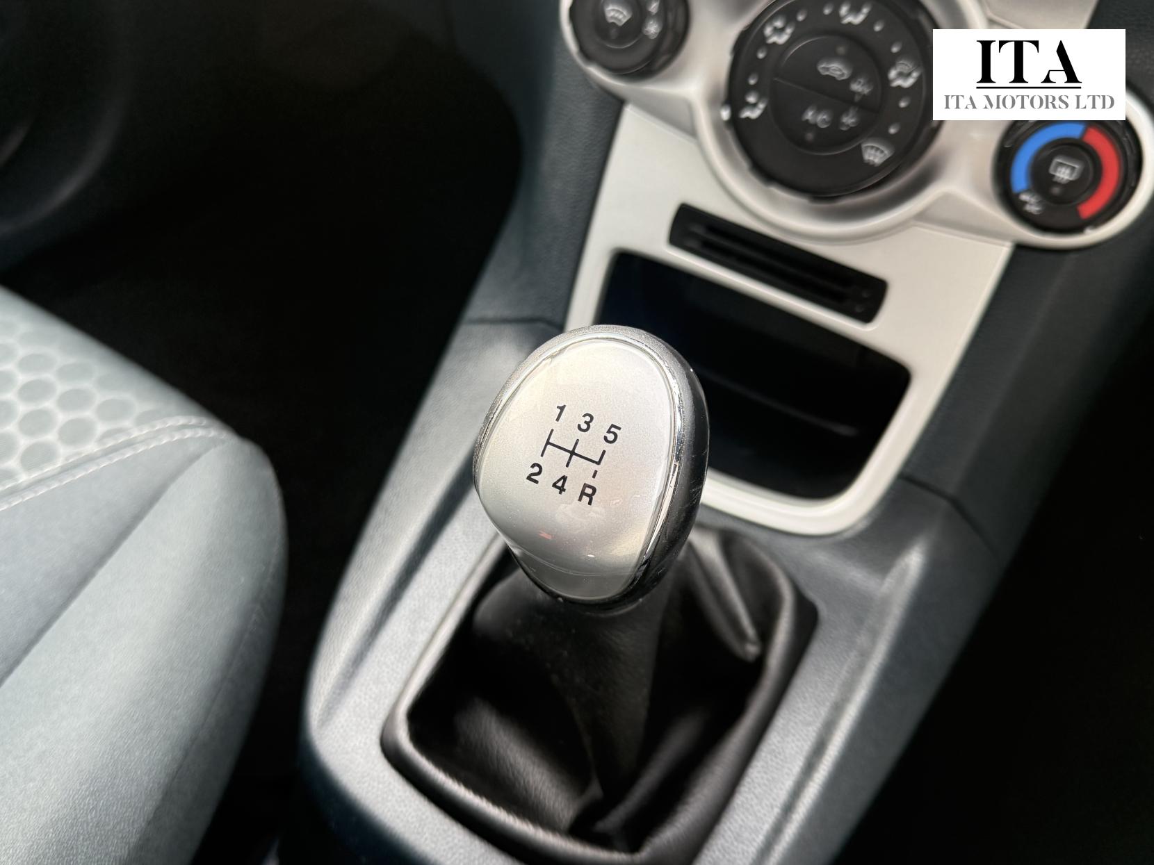 Ford Fiesta 1.25 Zetec Hatchback 3dr Petrol Manual (129 g/km, 81 bhp)